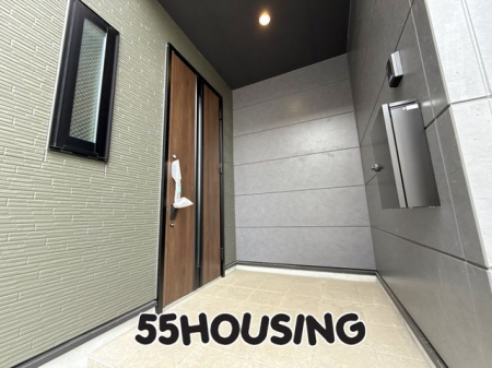ց@-