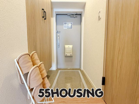 ց@-