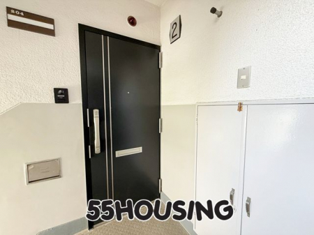 ց@-