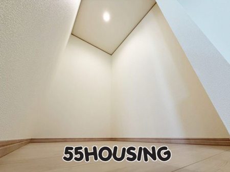 [@-