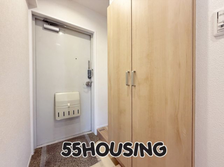 ց@-