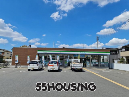 ���ӊ��@�t�@�~���[�}�[�g��ΐ����X �k��13���B 1000m