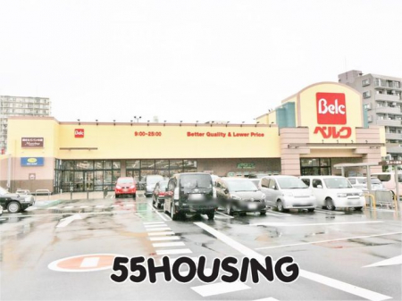 ���ӊ��@�x���N�Y�a���ݓX �k��9���B 670m