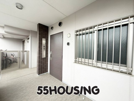 ց@-