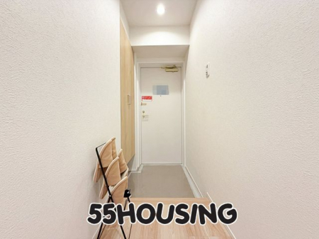 ց@-