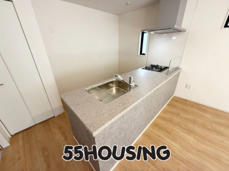 ���ӊ��@�t�@�~���[�}�[�g�������܍��m��X �k��8���B 630m