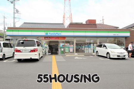 ���ӊ��@�t�@�~���[�}�[�g�v��t�񒚖ړX �k��8���B 620m