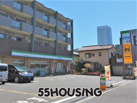 ���ӊ��@�t�@�~���[�}�[�g�������ܑ听���꒚�ړX �k��3���B 200m