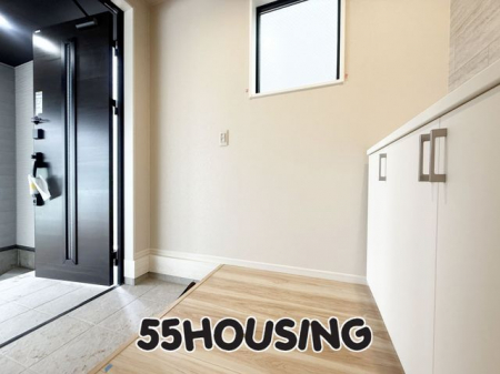 ���ց@-