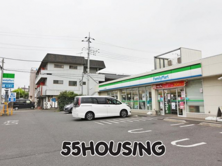 ���ӊ��@�t�@�~���[�}�[�g�������ܓ��i����X �k��7���B 550m