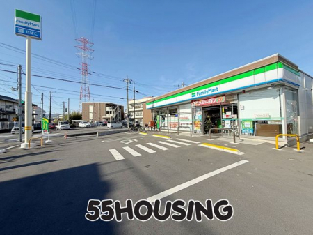 ���ӊ��@�t�@�~���[�}�[�g�������܋Ȗ{�񒚖ړX �k��9���B 650m