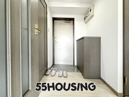 ���ց@-