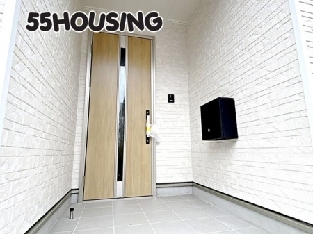 ���ց@-