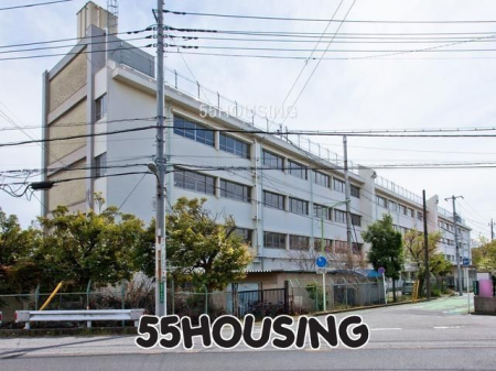 ���ӊ��@����s�����菬�w�Z �k��8���B 620m