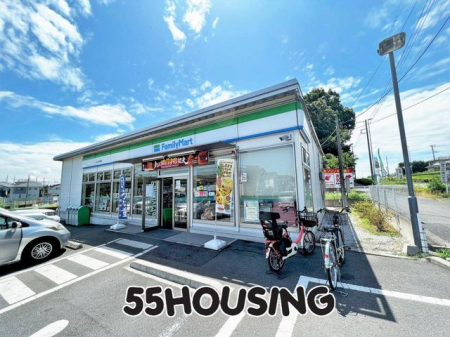 ���ӊ��@�t�@�~���[�}�[�g�������ܒ����X �k��5���B 400m