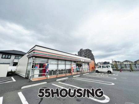 ���ӊ��@�Z�u���C���u��������s�̍��ݓX �k��4���B 320m