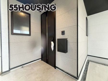 ���ց@-