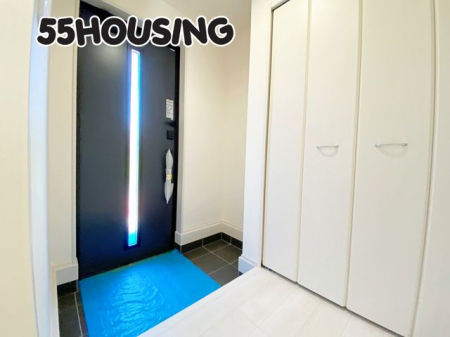 ���ց@-
