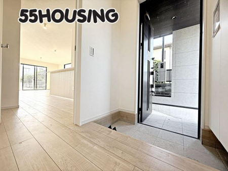 ���ց@-