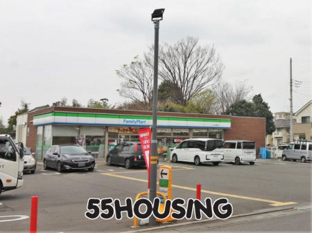 ���ӊ��@�t�@�~���[�}�[�g�������ܘ@���X �k��8���B 580m