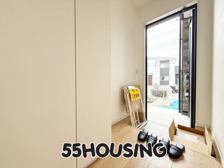 ���ց@-