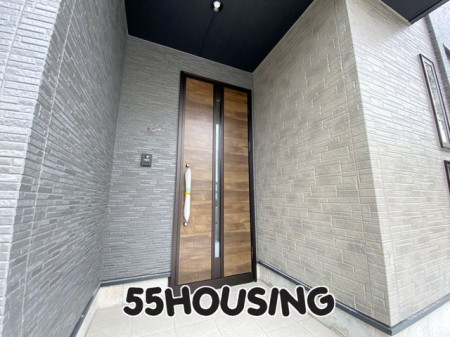 ���ց@-
