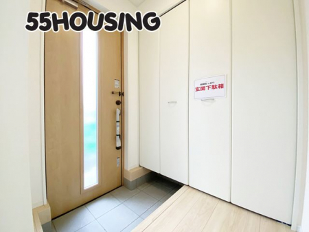 ���ց@-