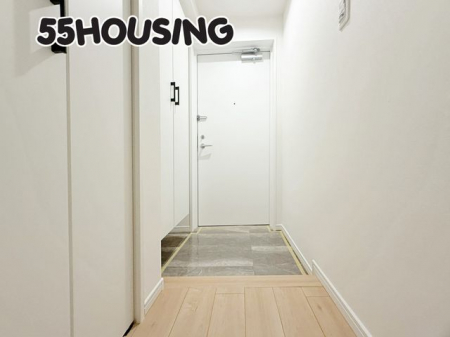 ���ց@-